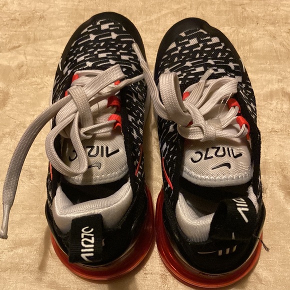 Nike Air Max 270 Black Red White Size 12C - Picture 4 of 6